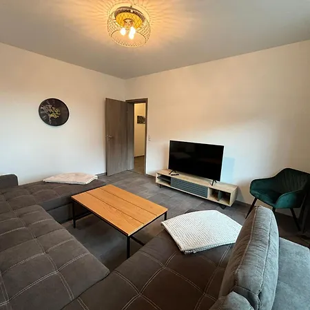 International 8 באד הרצבורג